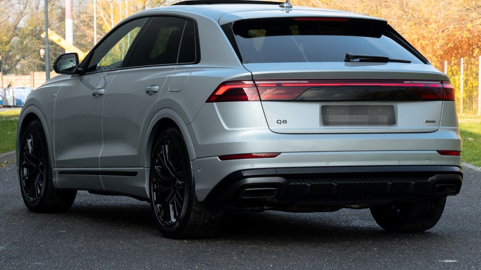 Audi Q8 60 TFSIe SLINE.MATRIX.LUFTF.PANO.HUD.LHZ.AHK foto 4
