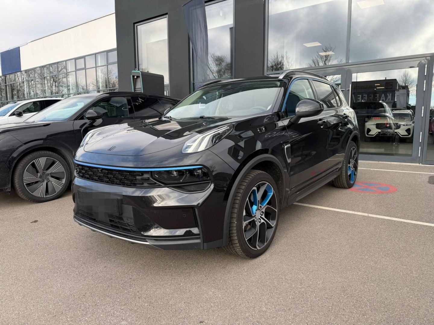 Lynk&Co 01 Lynk & Co Händler (Garantie) / TÜV Neu / Serv foto 2