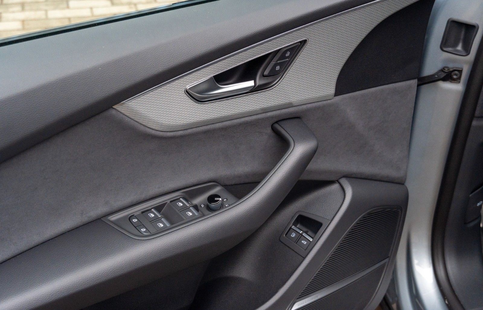 Audi Q8 60 TFSIe SLINE.MATRIX.LUFTFE.PANO.AHK.2STÜCK foto 18