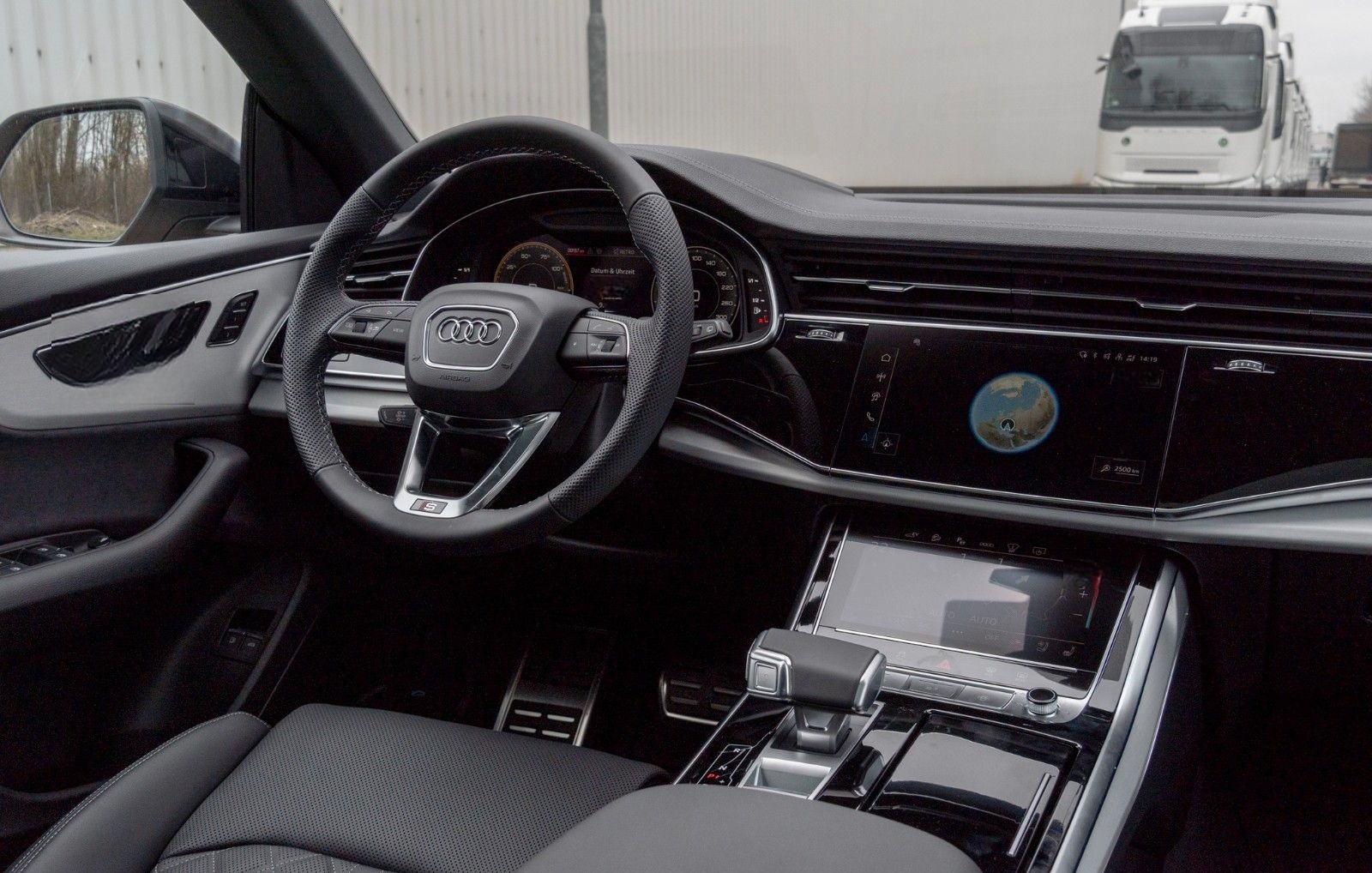 Audi Q8 60 TFSIe SLINE.MATRIX.LUFTFE.SOFTC.PANO.AHK foto 15