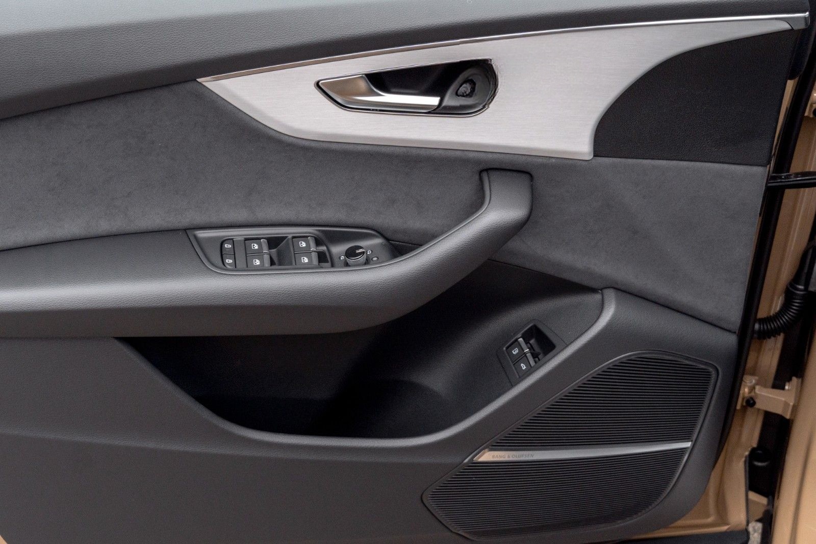 Audi Q8 60 TFSIe SLINE.MATRIX.LUFTFE.SOFTC.PANO.AHK foto 20