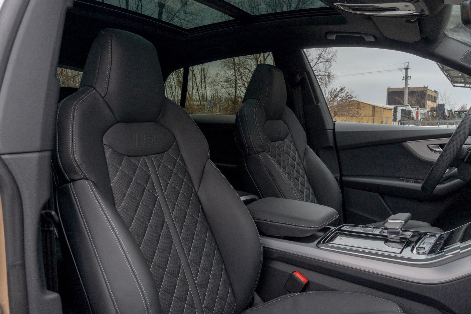 Audi Q8 60 TFSIe SLINE.MATRIX.LUFTFE.SOFTC.PANO.AHK foto 23