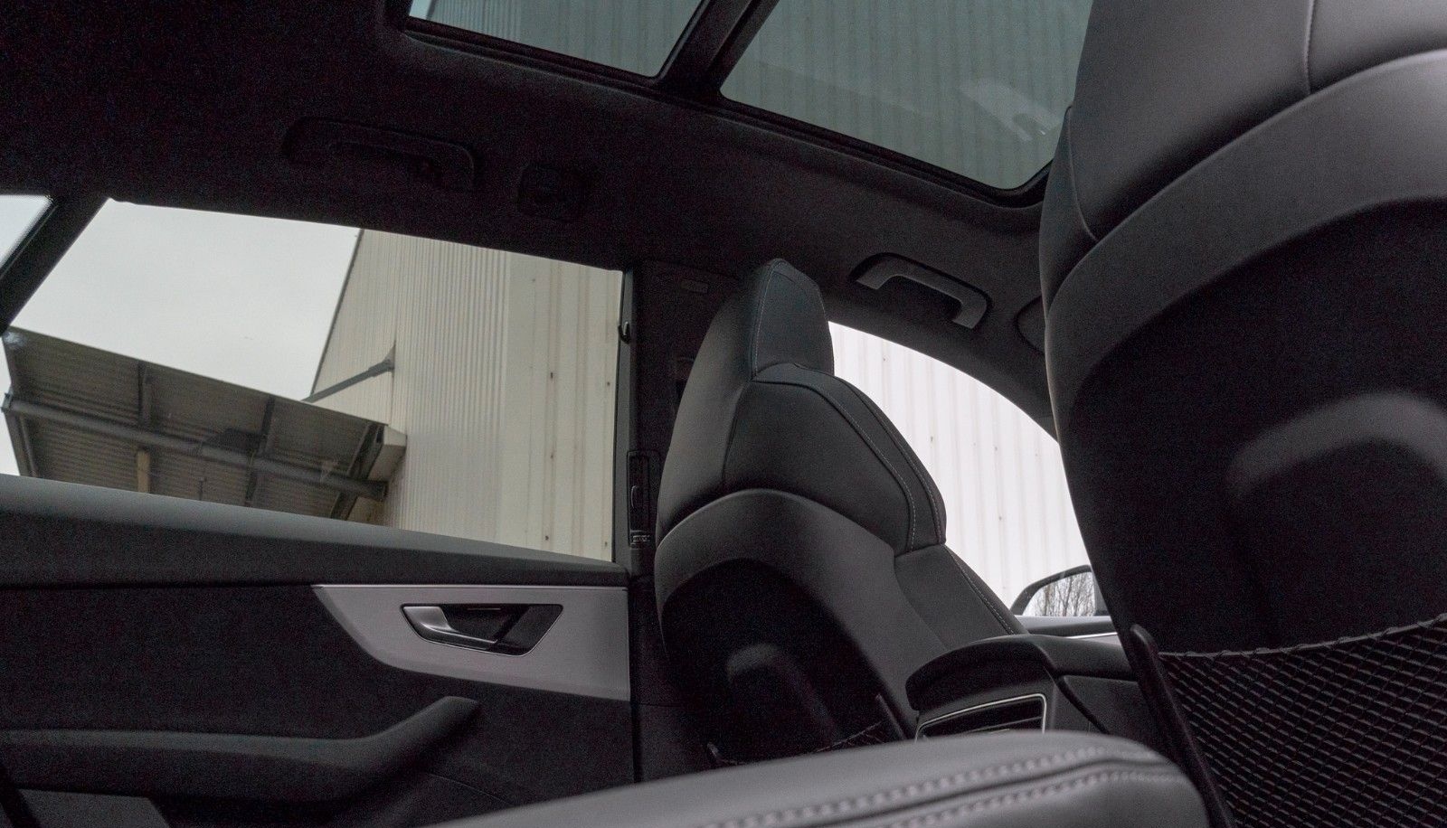 Audi Q8 60 TFSIe SLINE.MATRIX.LUFTFE.SOFTC.PANO.AHK foto 25