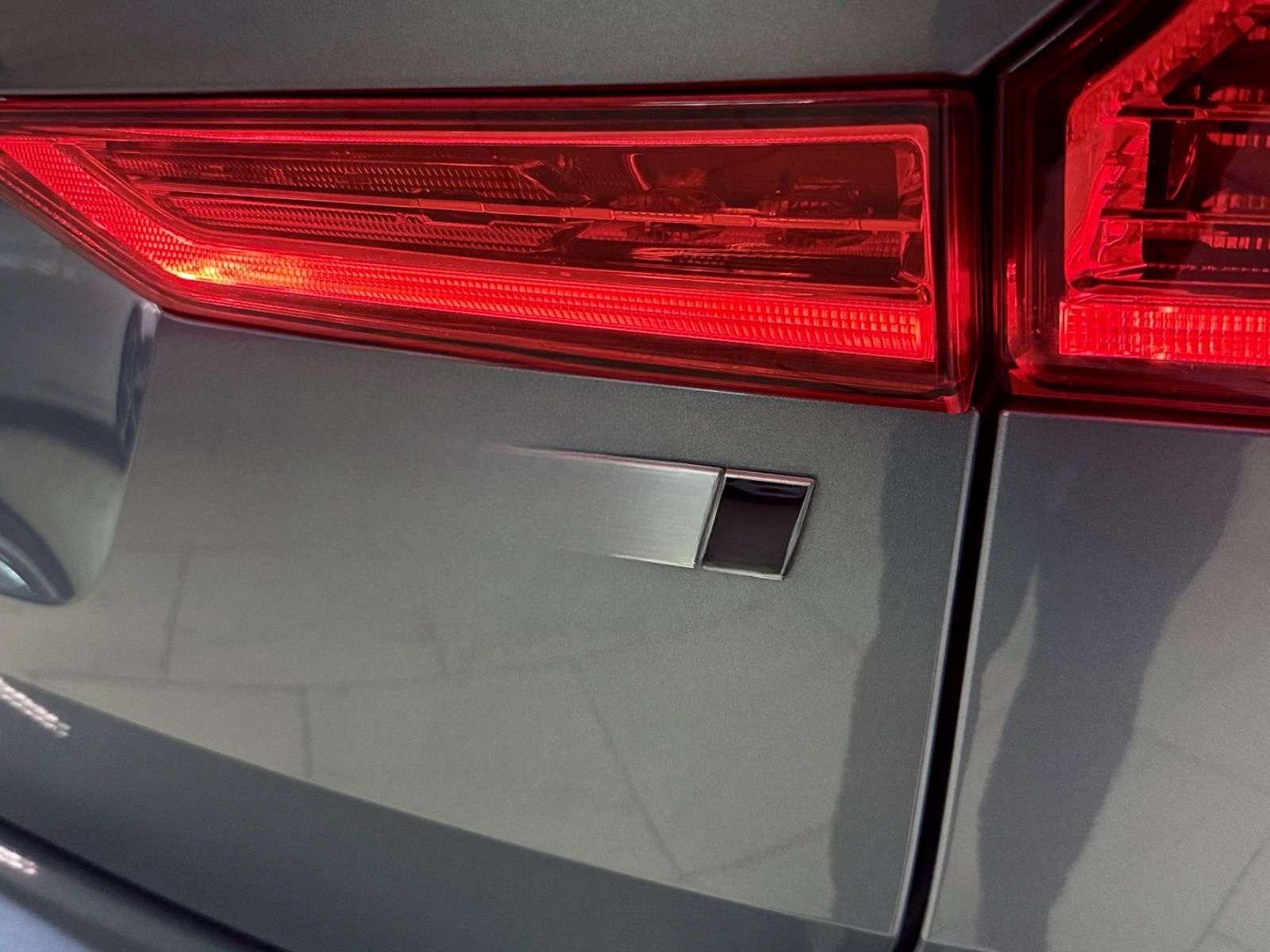 Volvo XC60 2.0 D4 AWD R-DESIGN MASSAGE HEAD-UP HARMAN foto 16