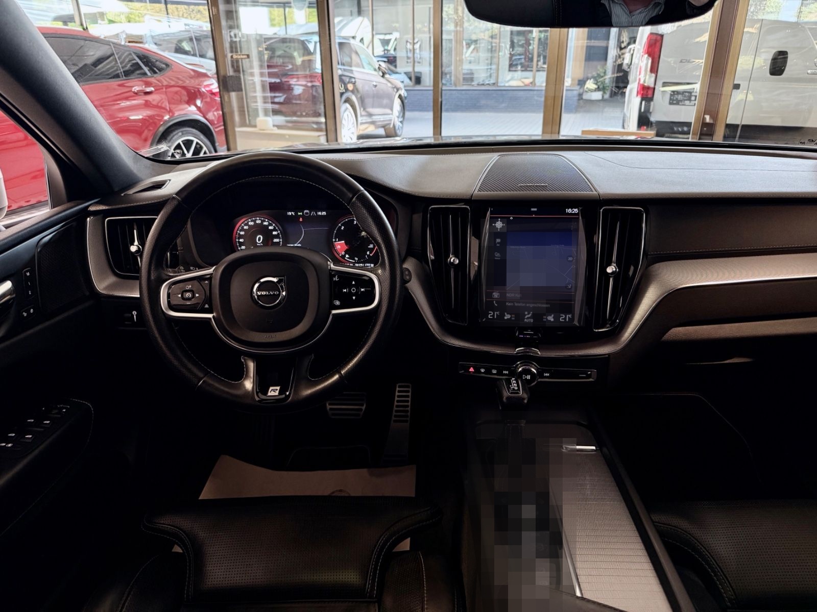 Volvo XC60 2.0 D4 AWD R-DESIGN MASSAGE HEAD-UP HARMAN foto 20