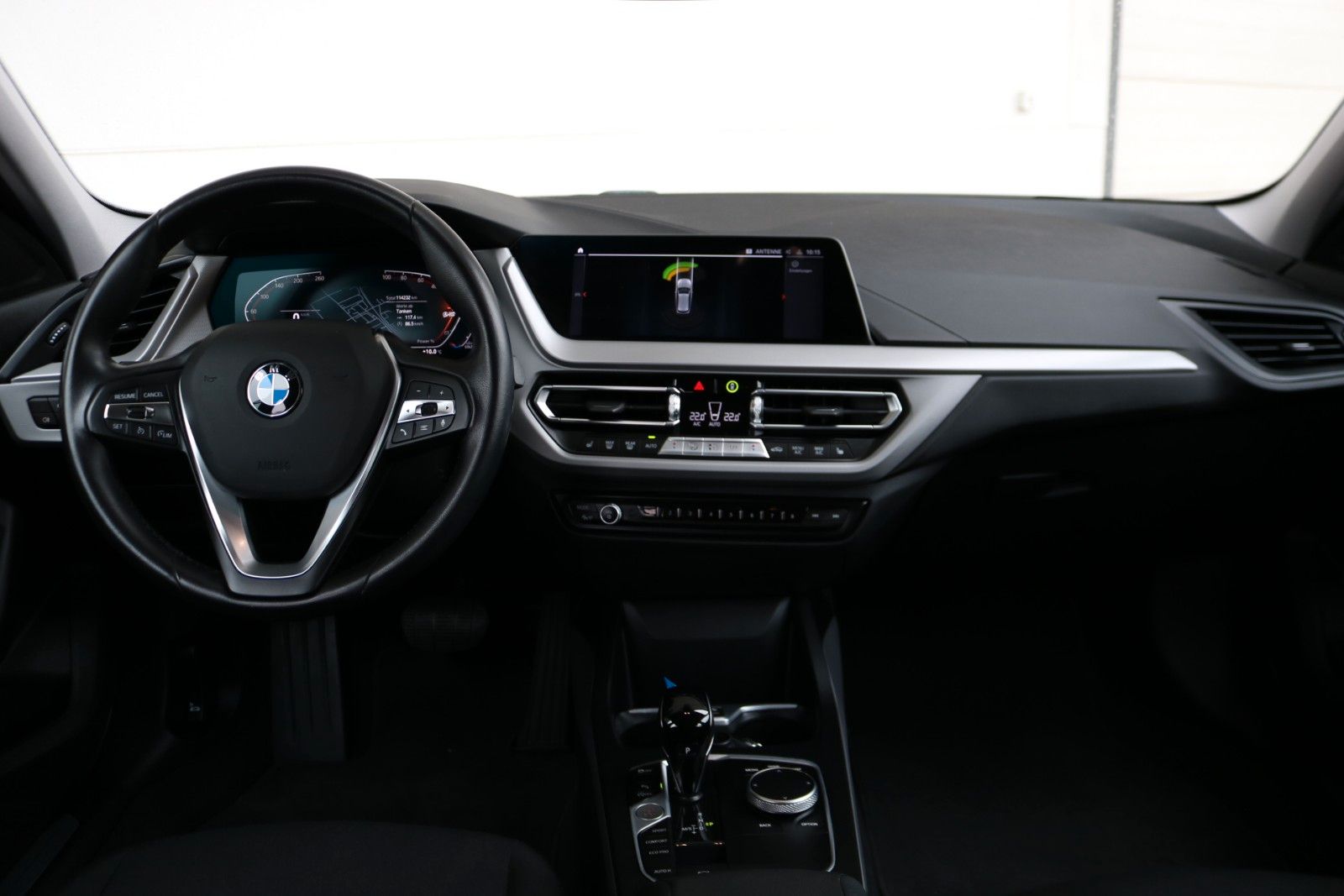 BMW 118d Automatik*Advantage*Navi.*LED*(PDC)* foto 4