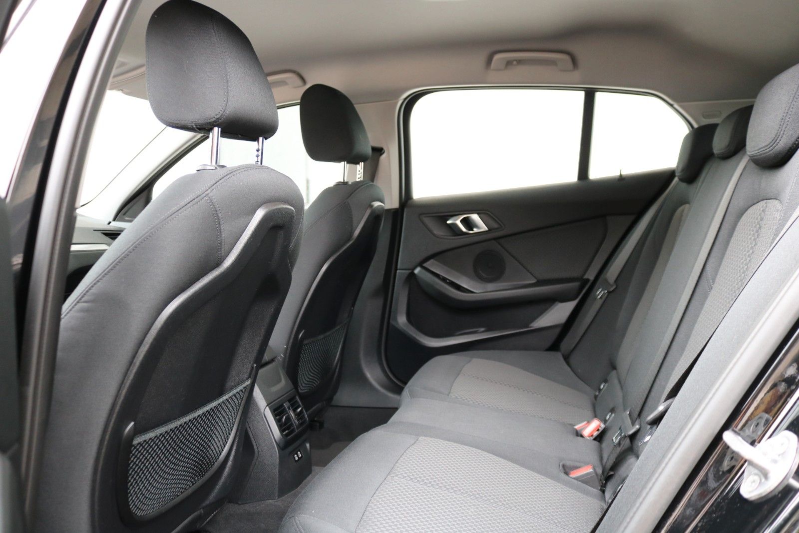 BMW 118d Automatik*Advantage*Navi.*LED*(PDC)* foto 8