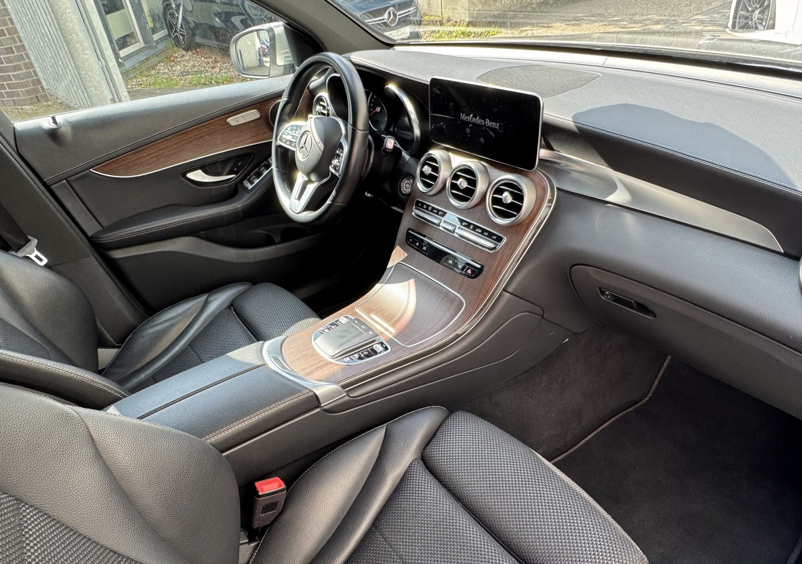 Mercedes-Benz GLC 300 de 4Matic Exclusive PANO/RFK/AHK/DISTRON foto 7
