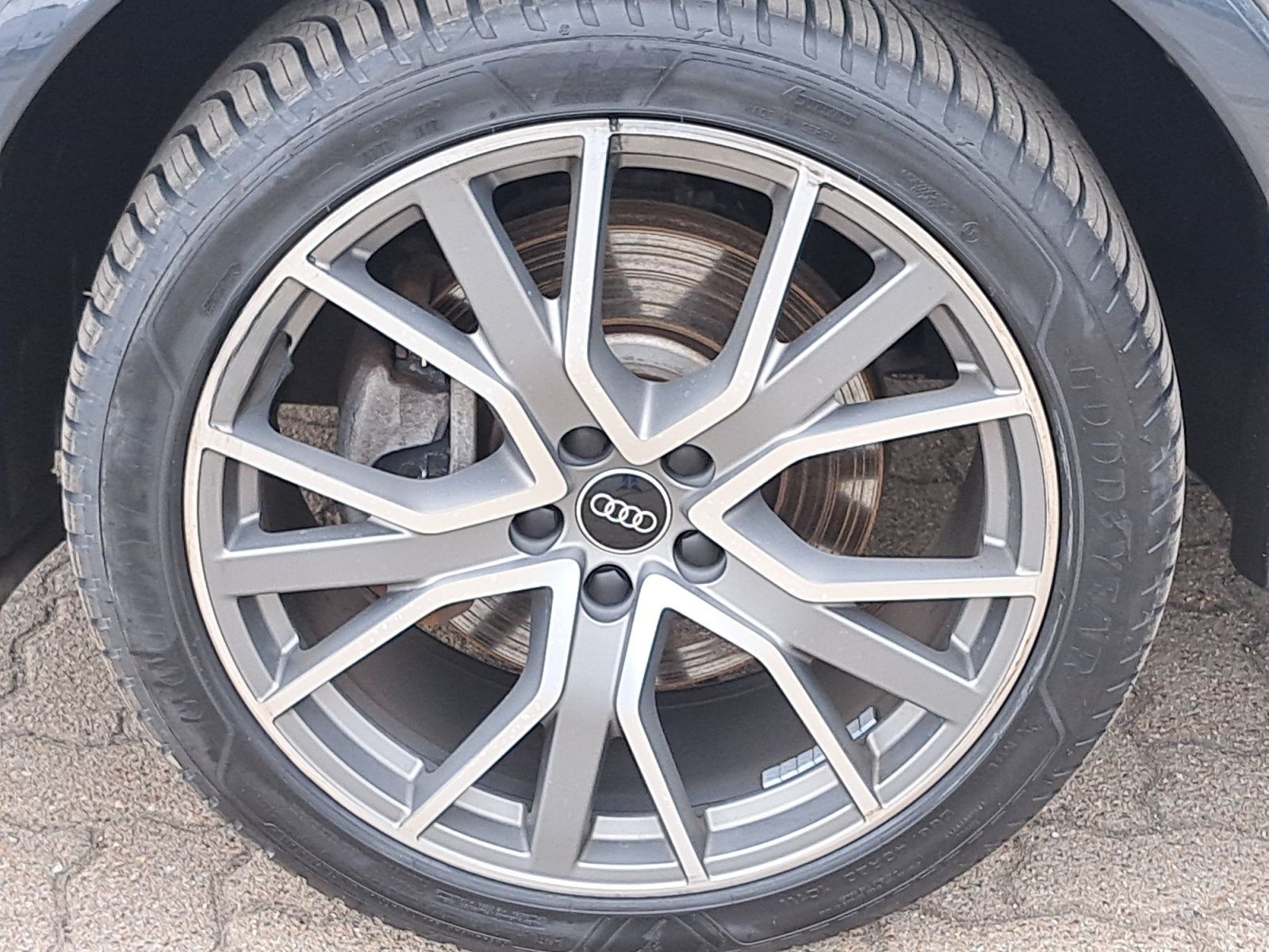 Audi Q3 S line 45 TFSIe S tronic edition one PANO AHK foto 11