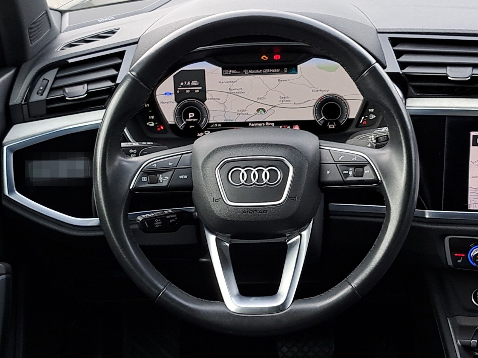 Audi Q3 S line 45 TFSIe S tronic edition one PANO AHK foto 19