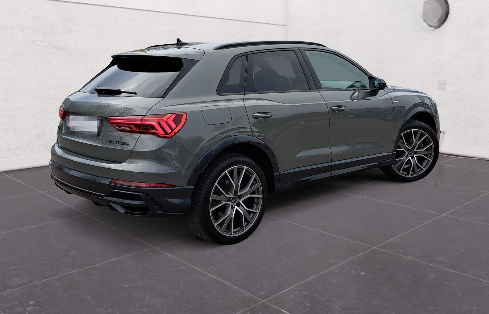 Audi Q3 S line 45 TFSIe S tronic edition one PANO AHK foto 10