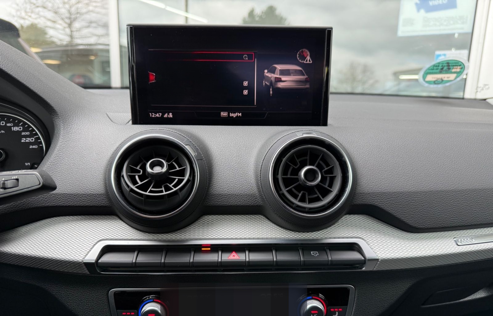 Audi Q2*30TFSI*Navi*Kamera*Sitzh*Alu*Tempo* foto 21
