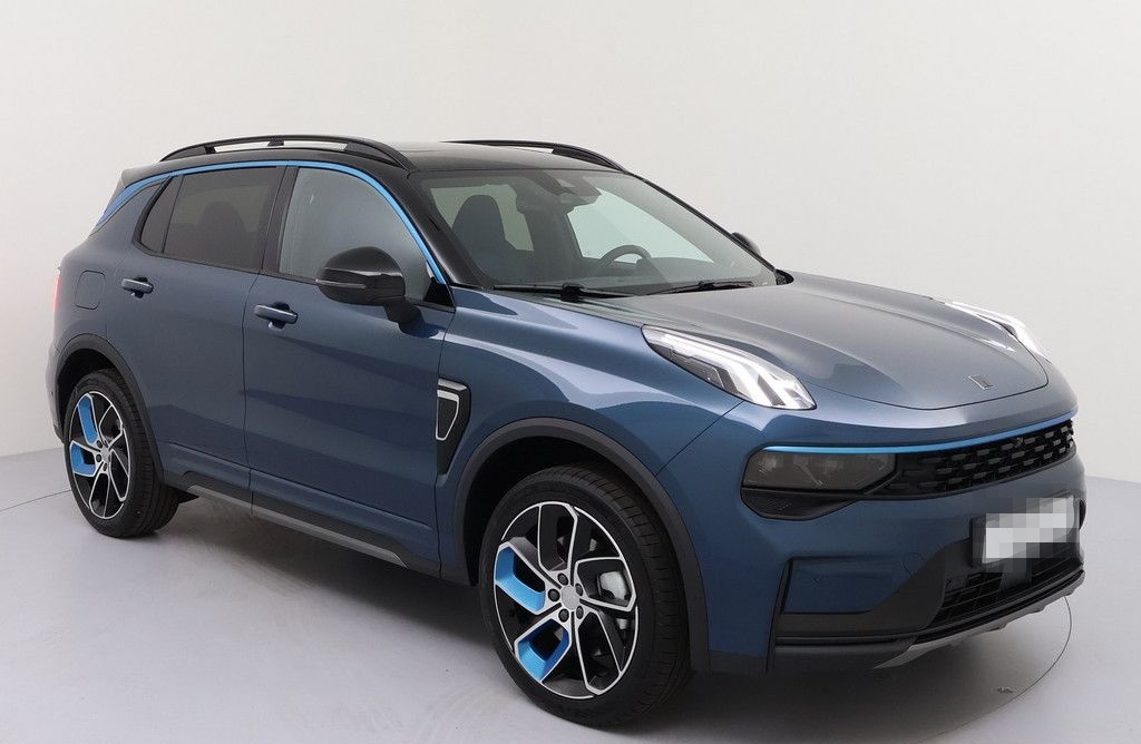 Lynk&Co 01 1.5 TD PHEV KAMERA NAVI W-LAN ACC LED PANO foto 3