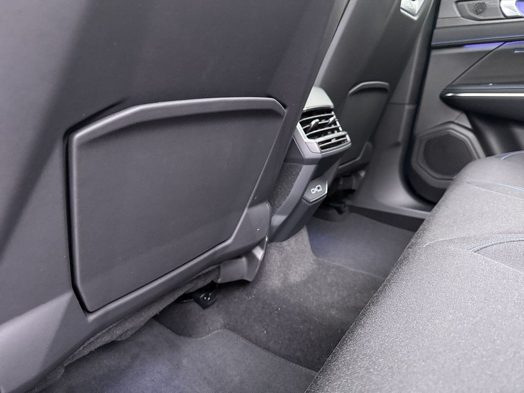 Lynk&Co 01 1.5 TD PHEV KAMERA NAVI W-LAN ACC LED PANO foto 22