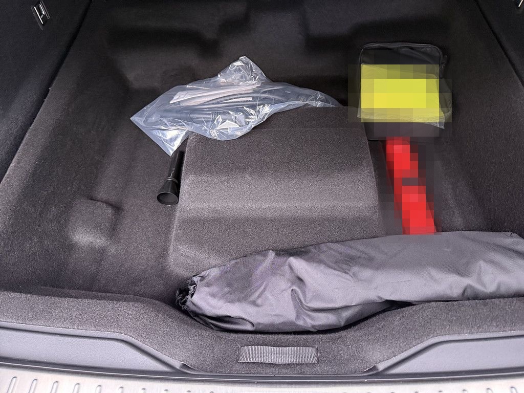 Lynk&Co 01 1.5 TD PHEV KAMERA NAVI W-LAN ACC LED PANO foto 24