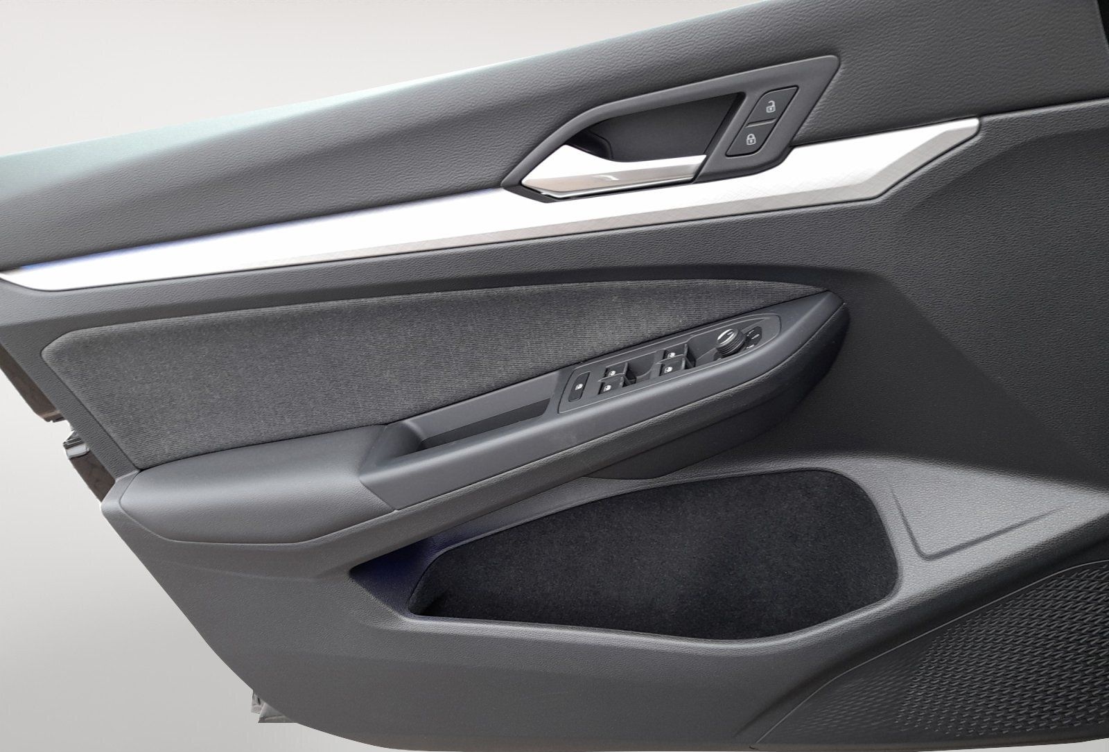 Volkswagen Golf VIII 1.5 TSI Life Navi RFK SHZ CarPlay foto 14