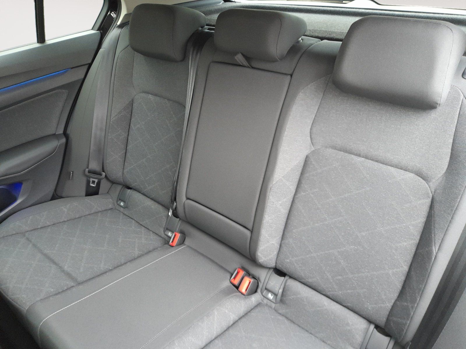 Volkswagen Golf VIII 1.5 TSI Life Navi RFK SHZ CarPlay foto 8