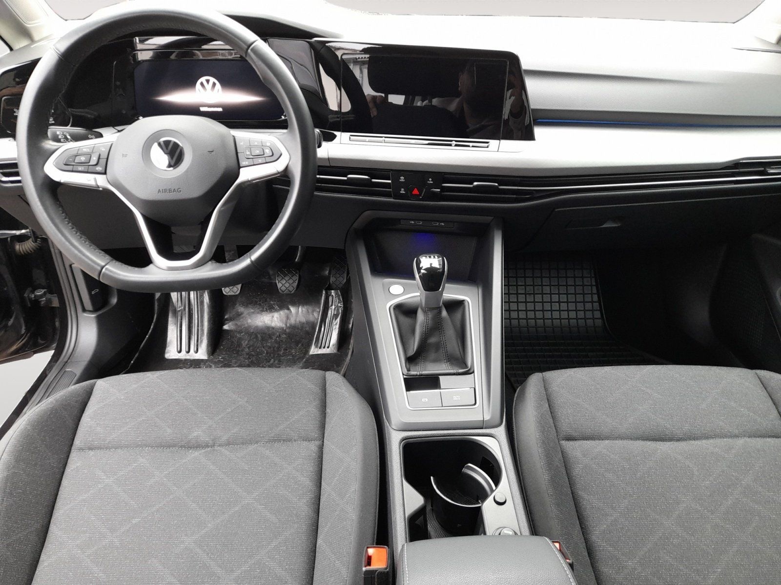 Volkswagen Golf VIII 1.5 TSI Life Navi RFK SHZ CarPlay foto 9