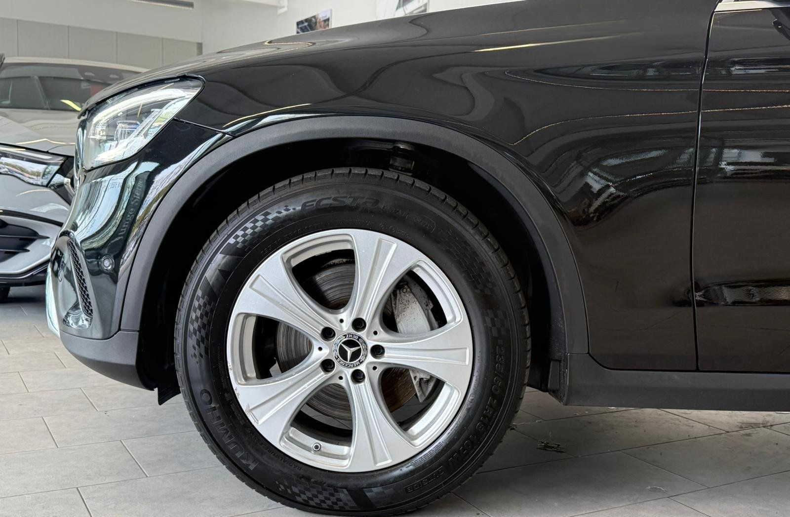 Mercedes-Benz GLC 220 d 4M PANORAMA+TOTWINK+AHK+MULTIBEAM+MBUX foto 12