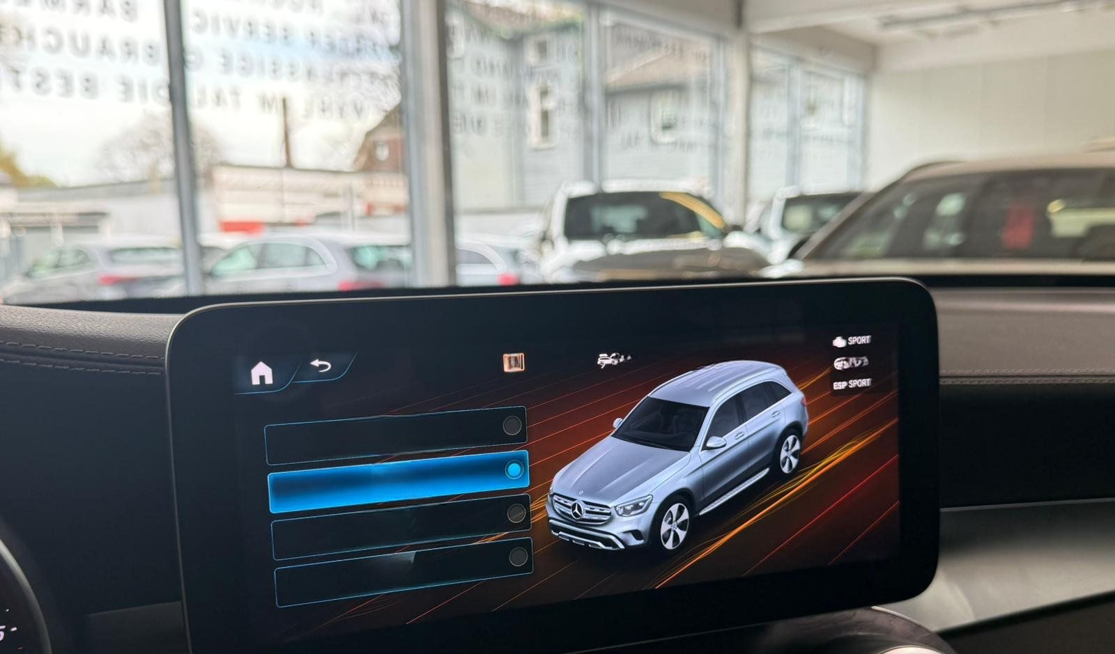 Mercedes-Benz GLC 220 d 4M PANORAMA+TOTWINK+AHK+MULTIBEAM+MBUX foto 24