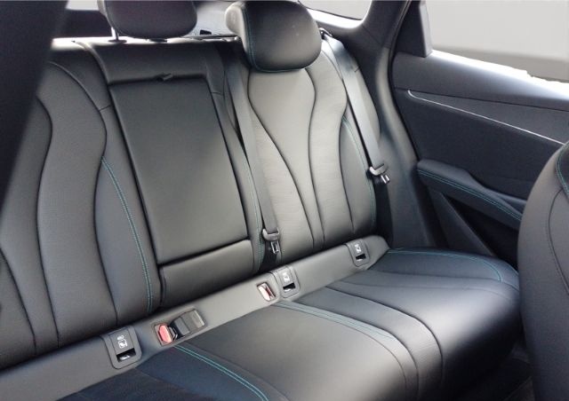 BYD Seal 6 DM-i Touring 1.5 PHEV Boost Klimaautomati foto 16