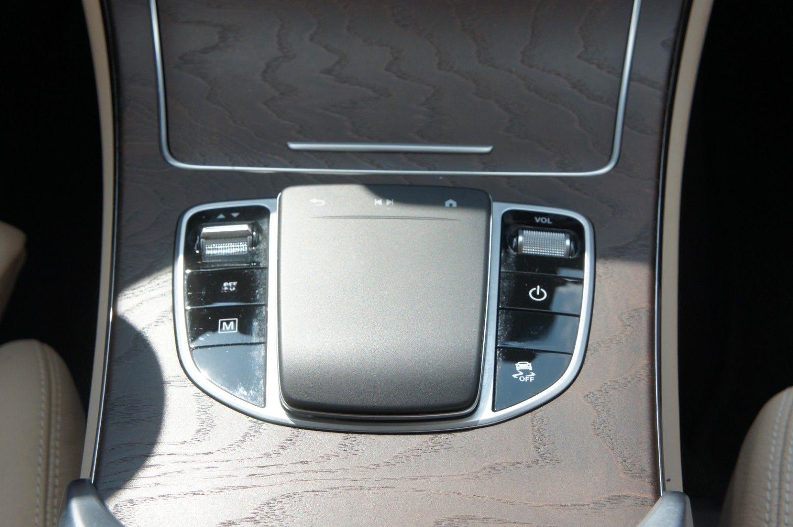 Mercedes-Benz GLC 300e 4M Exclusive*AHK*LEDER*NAV*KAM*BLIS* foto 19