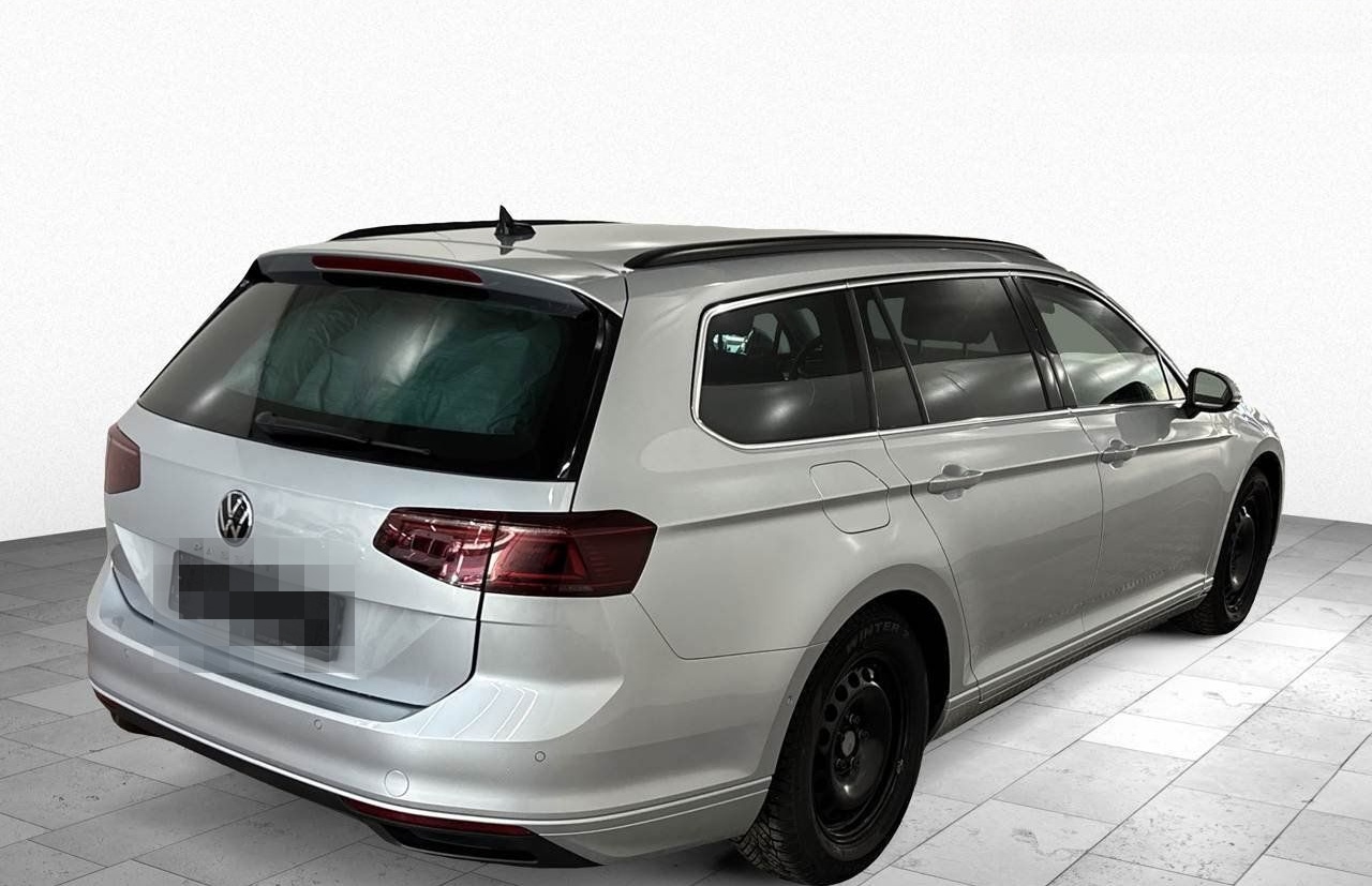 Volkswagen Passat Variant 2.0 TDI Business Matrix AHK foto 4