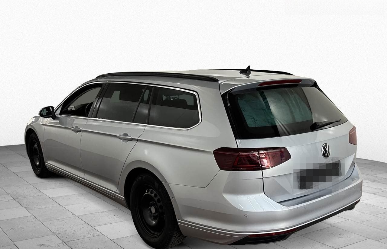 Volkswagen Passat Variant 2.0 TDI Business Matrix AHK foto 8