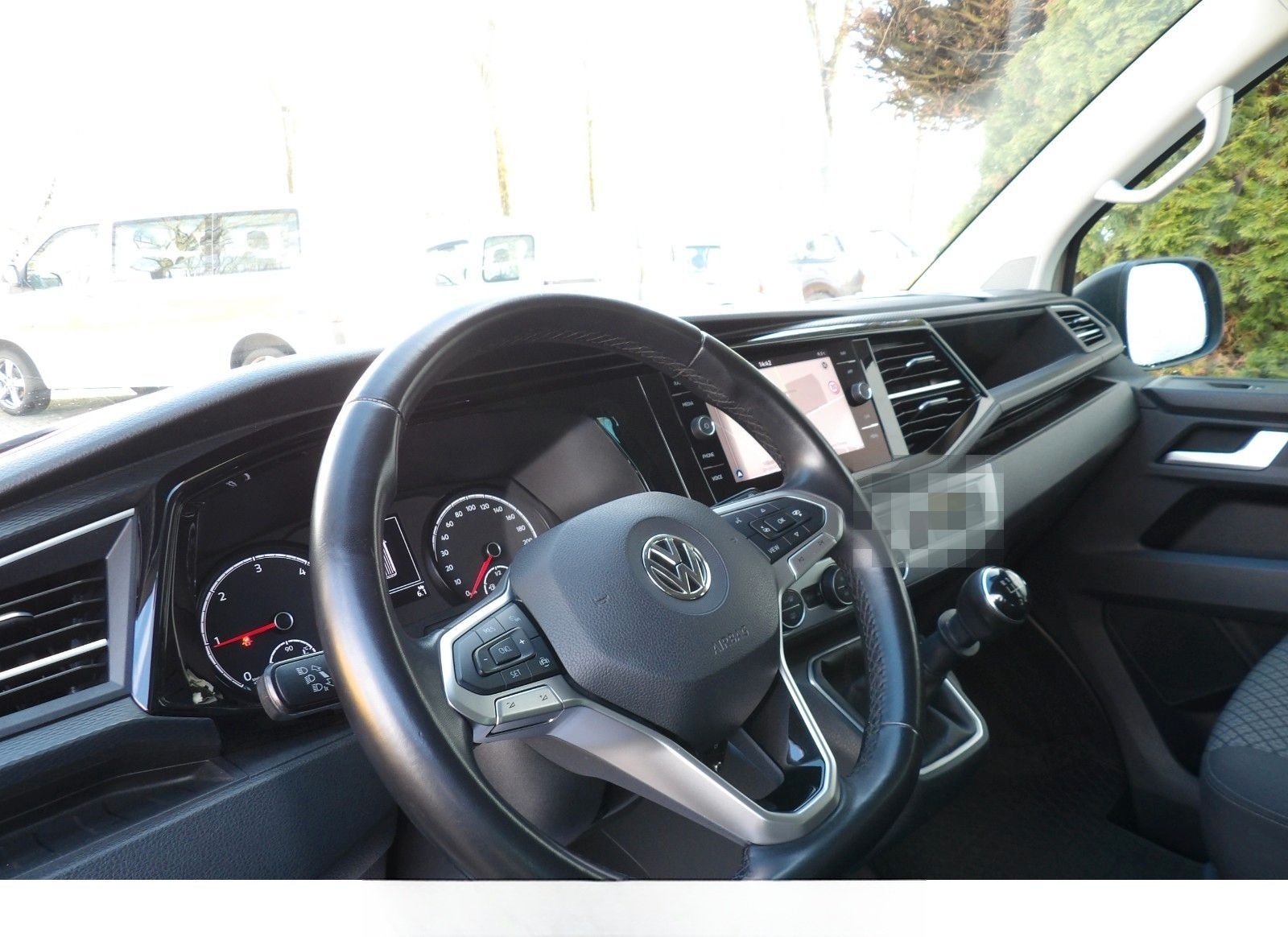 Volkswagen T6.1 Multivan 2.0TDI Sizhg DAB Navi 7-Sitzer foto 13