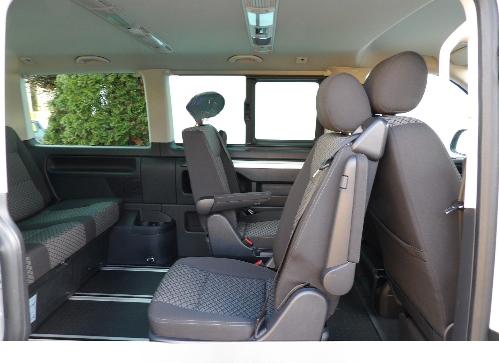 Volkswagen T6.1 Multivan 2.0TDI Sizhg DAB Navi 7-Sitzer foto 5