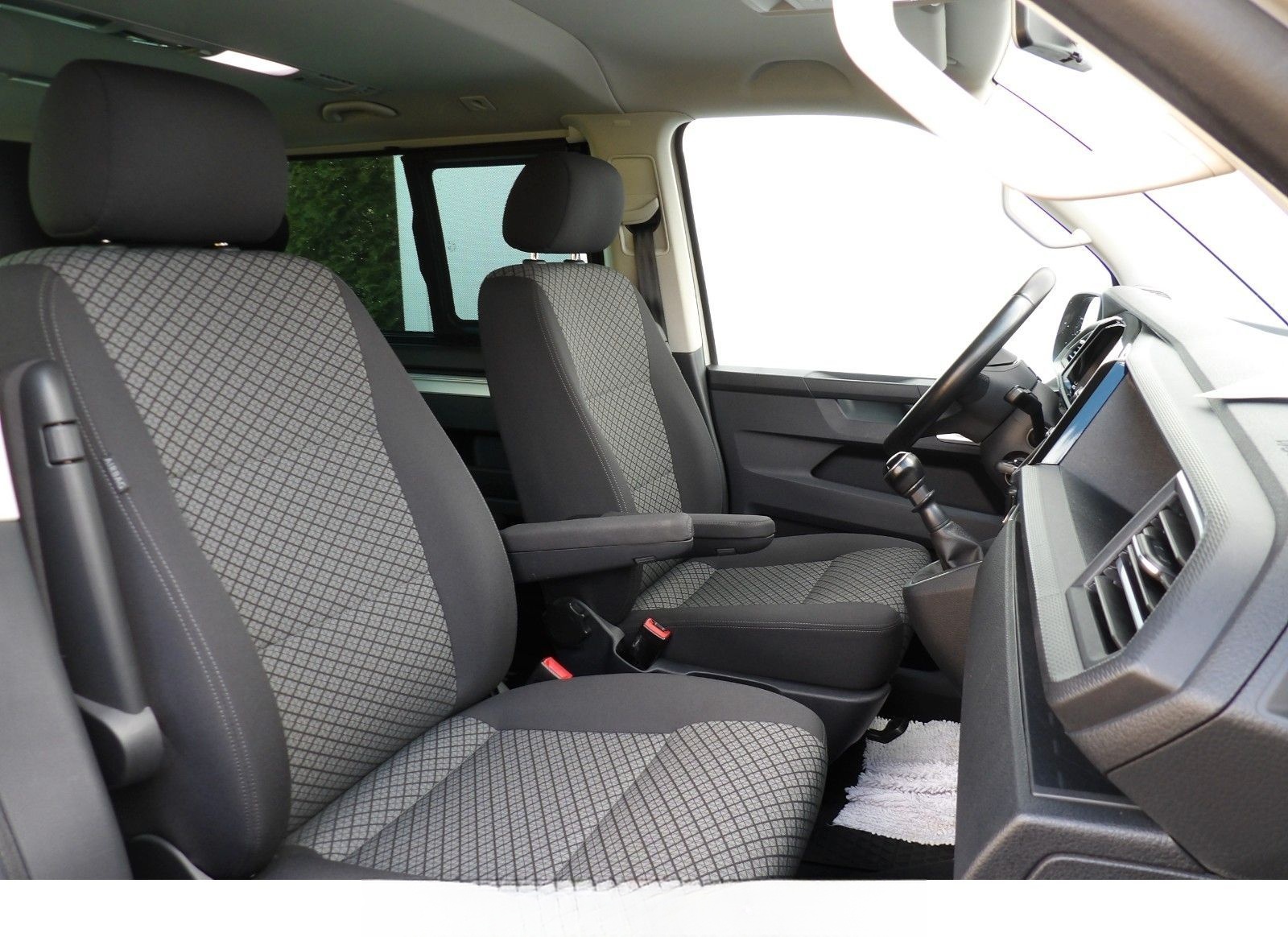 Volkswagen T6.1 Multivan 2.0TDI Sizhg DAB Navi 7-Sitzer foto 7