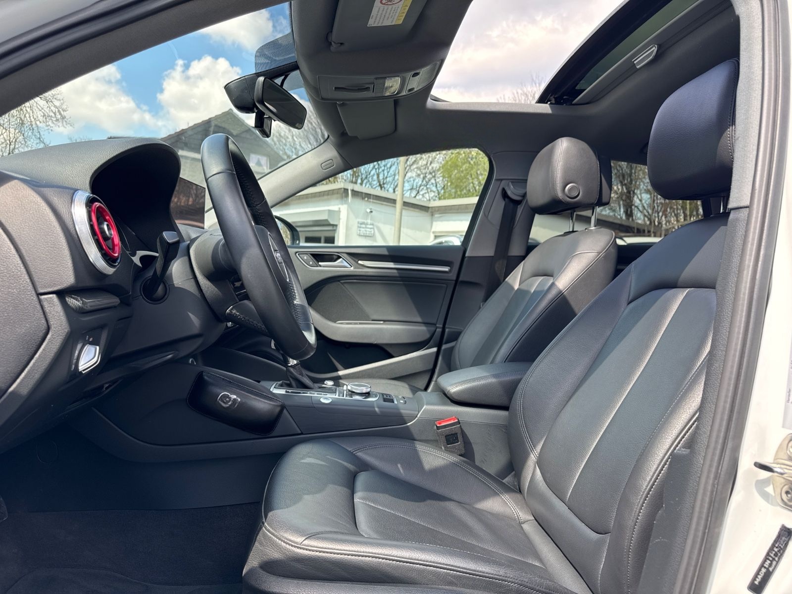 Audi A3 2.0 TFSI S tronic *PANORAMA LEDER* foto 14