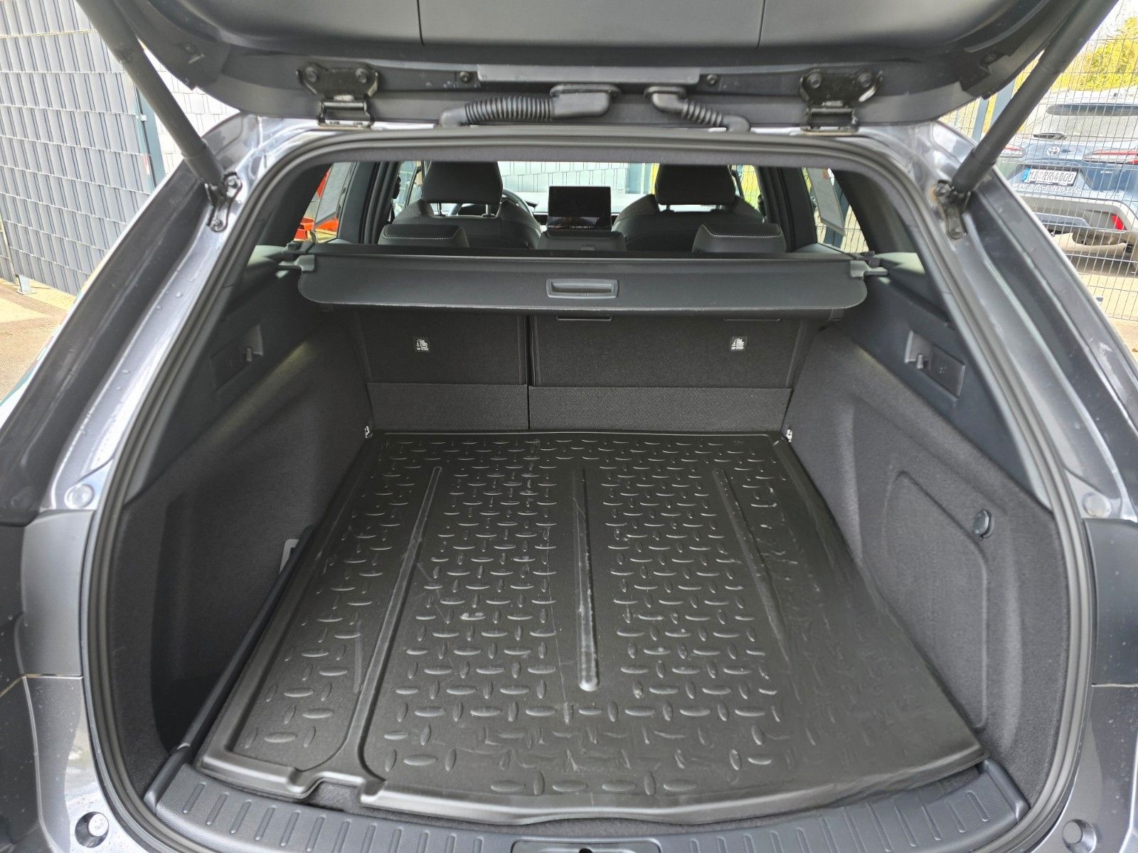 Toyota Corolla Touring Sports Hybrid Teamplayer foto 13