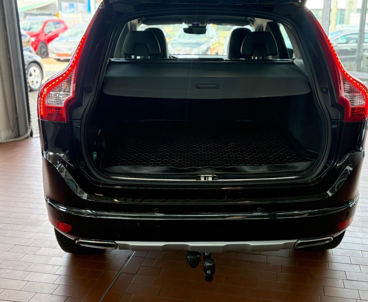 Volvo XC 60D4 Summum-Navi-Leder-Automatik-Xenon-AHK foto 23