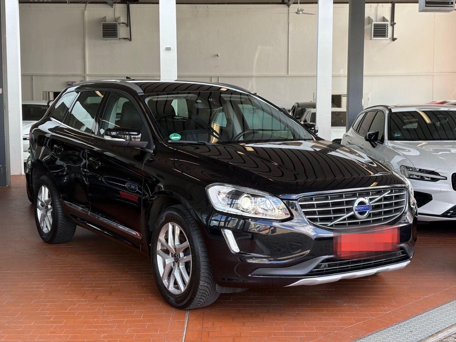 Volvo XC 60D4 Summum-Navi-Leder-Automatik-Xenon-AHK foto 4