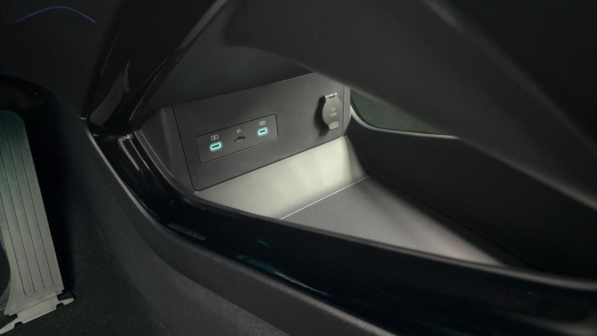 BYD Seal U DM-i PHEV Design AWD Alu HUD KA LED Link  foto 21