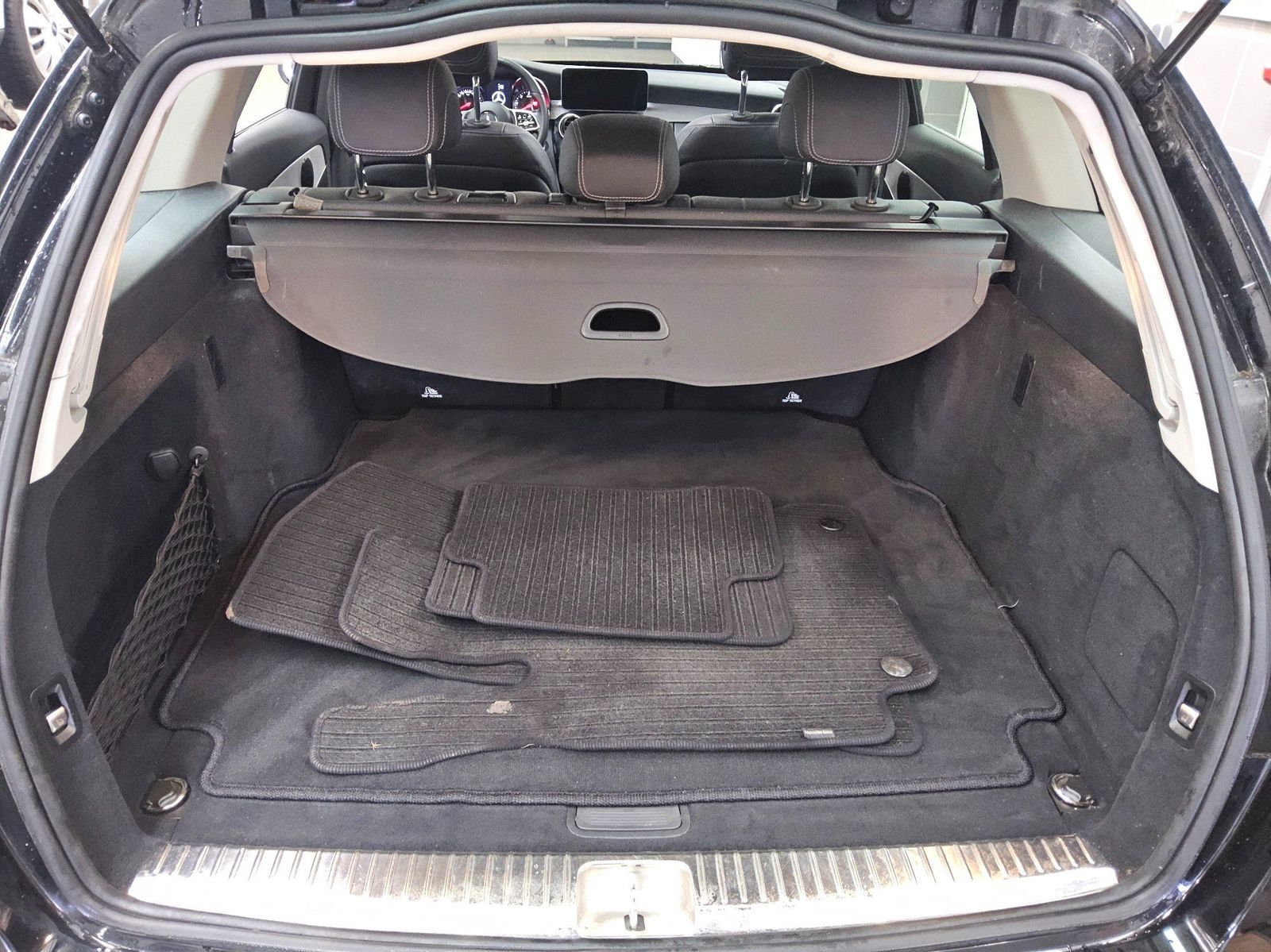 Mercedes-Benz C 200 T d Avantgarde Navi Multibeam Pano RFK foto 11