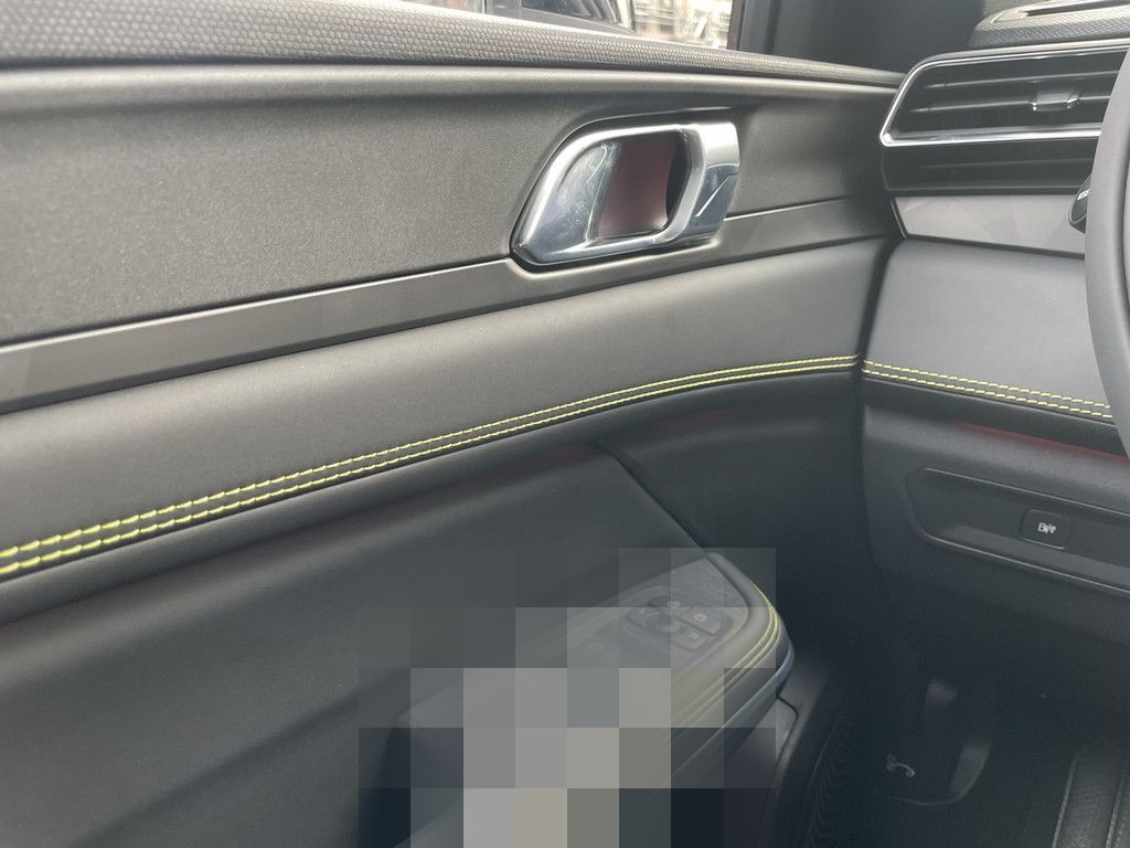 Lynk&Co 01 PHEV More FACELIFT foto 22