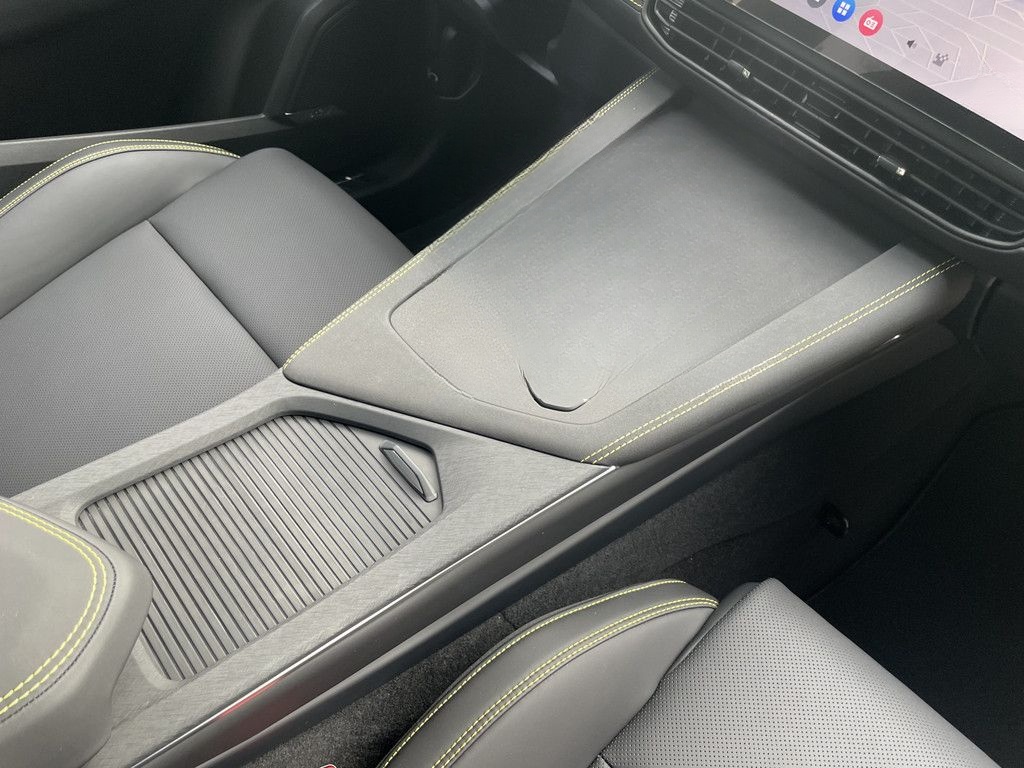 Lynk&Co 01 PHEV More FACELIFT foto 23