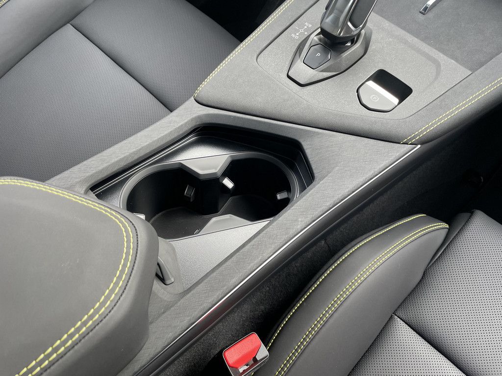 Lynk&Co 01 PHEV More FACELIFT foto 24