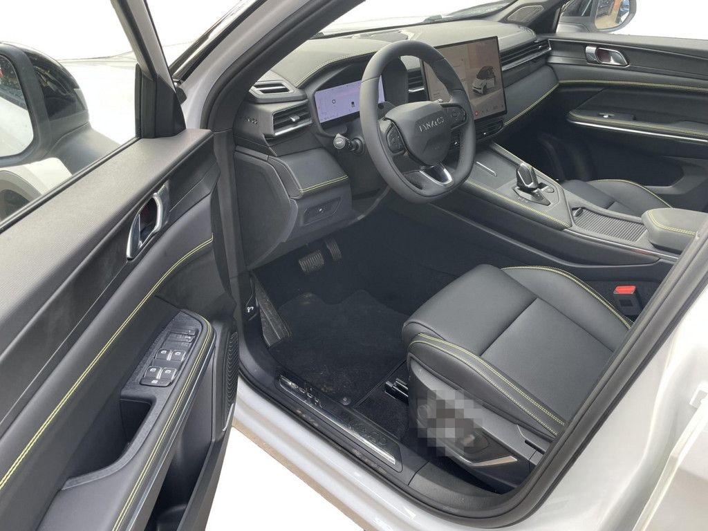 Lynk&Co 01 PHEV More FACELIFT foto 9