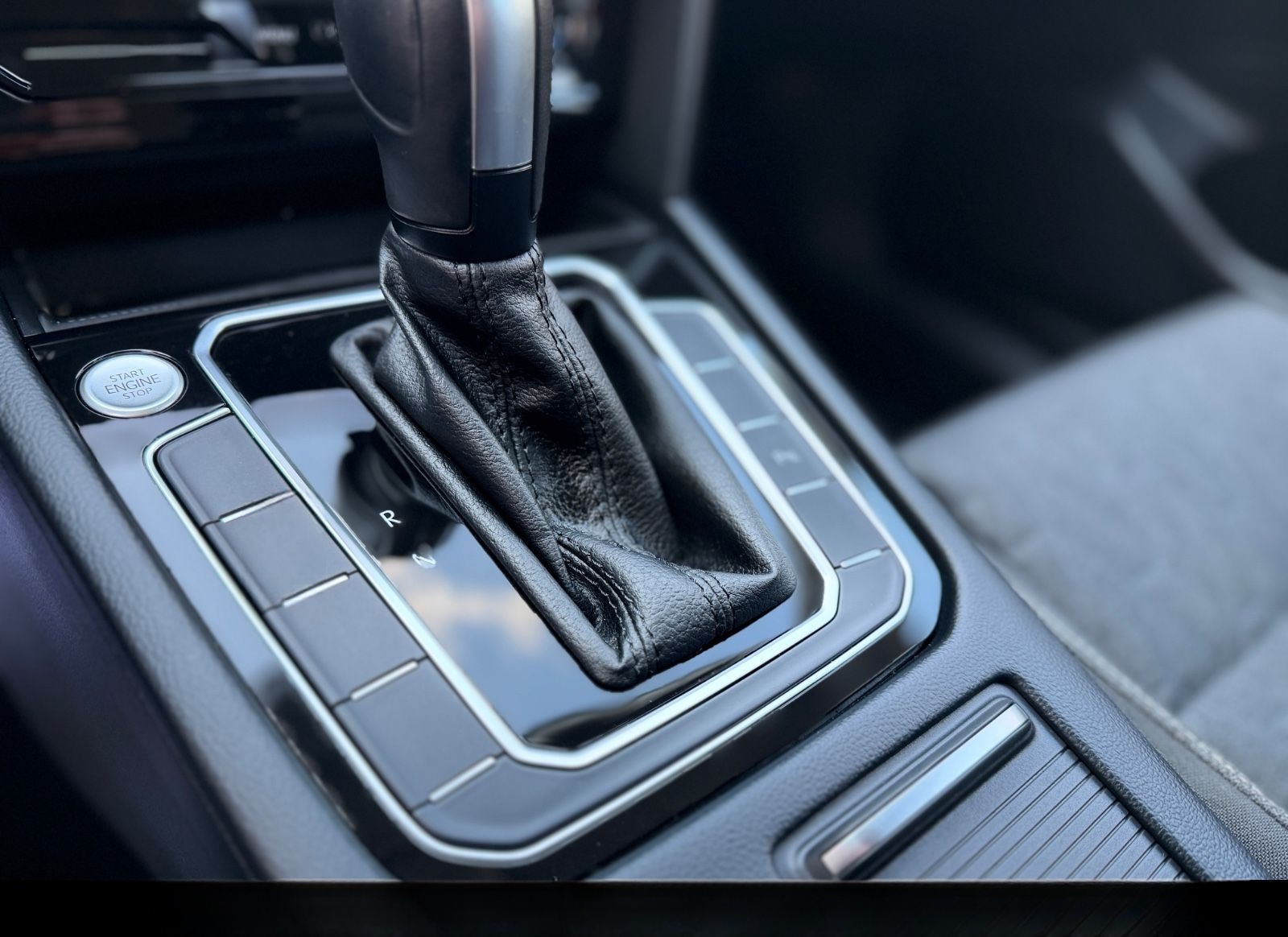 Volkswagen Passat Variant Business / Digital / ACC / LANE foto 22