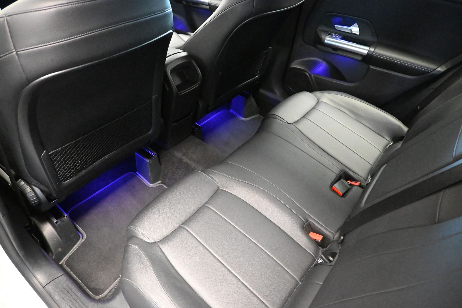 Mercedes-Benz B 180 *KAMERA *AHK *LED *SHZ *MBUX *AMBIENTE foto 16