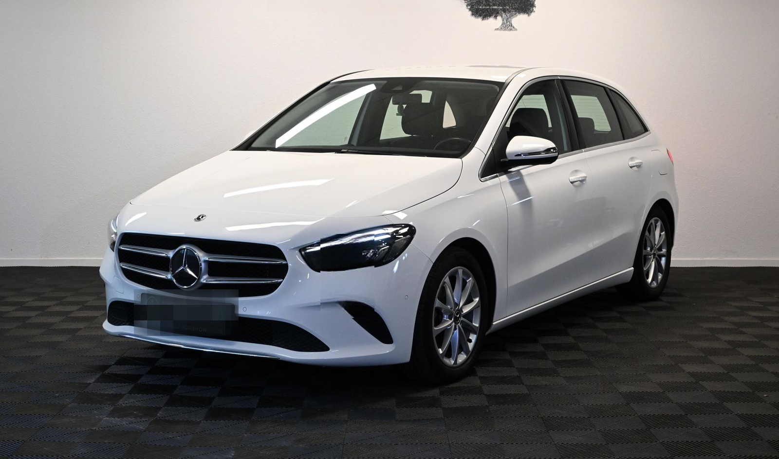 Mercedes-Benz B 180 *KAMERA *AHK *LED *SHZ *MBUX *AMBIENTE foto 3