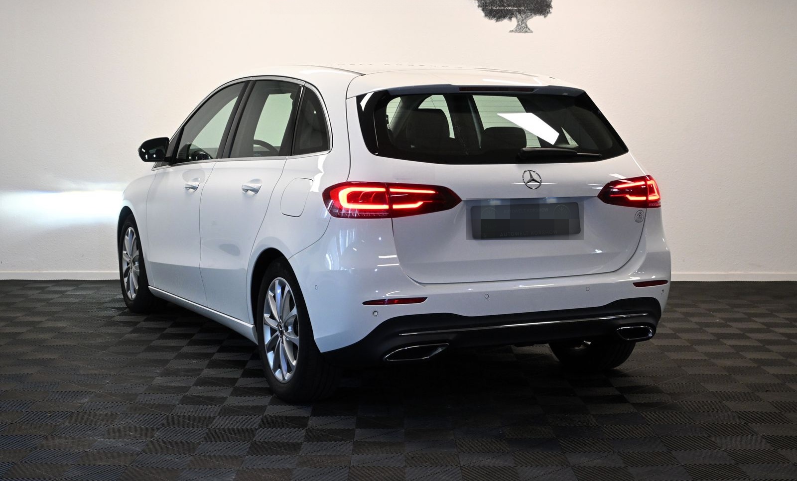 Mercedes-Benz B 180 *KAMERA *AHK *LED *SHZ *MBUX *AMBIENTE foto 10