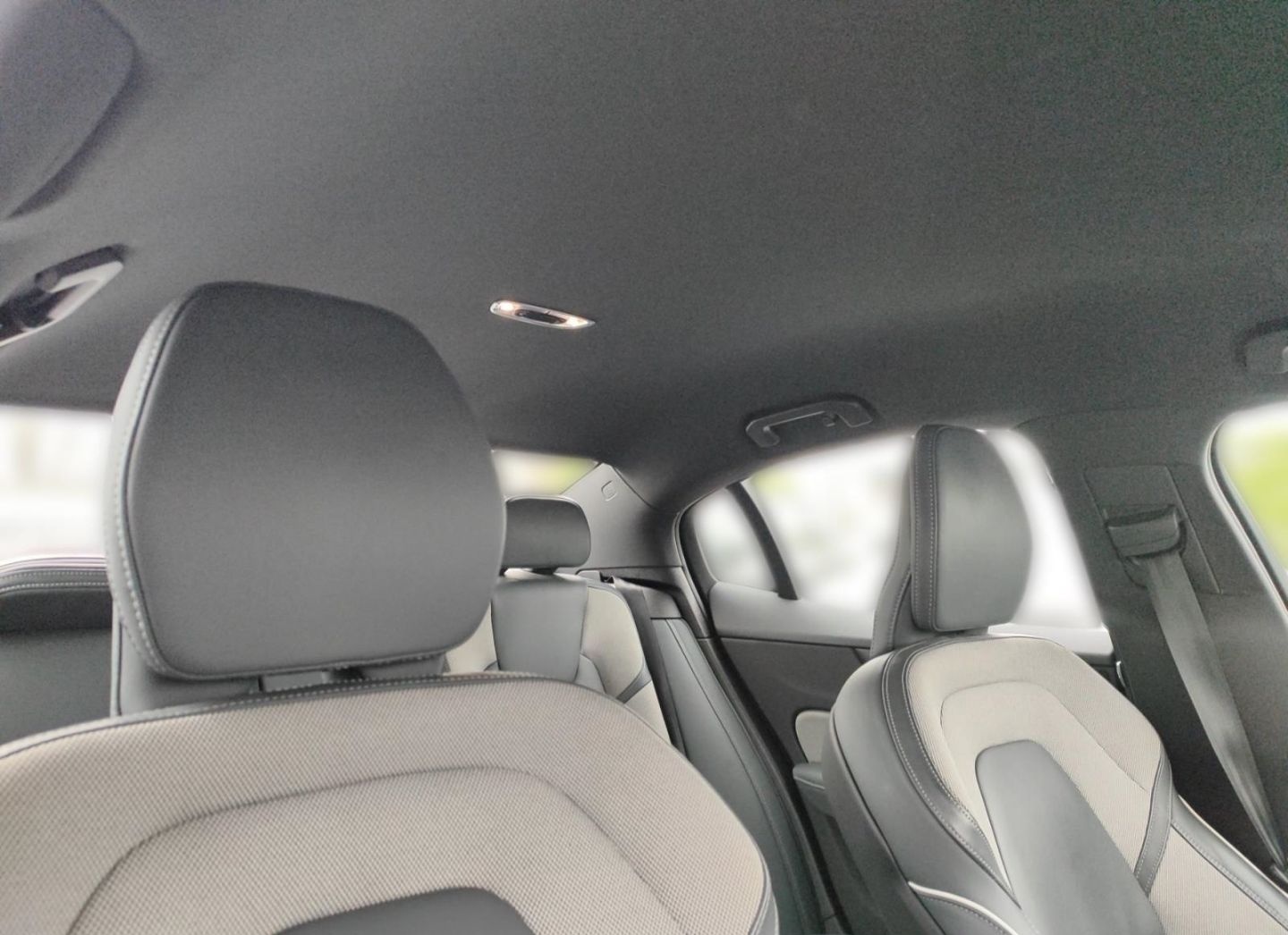 Volvo S60 B5 R Design Navi Digitales Cockpit Memory Si foto 24