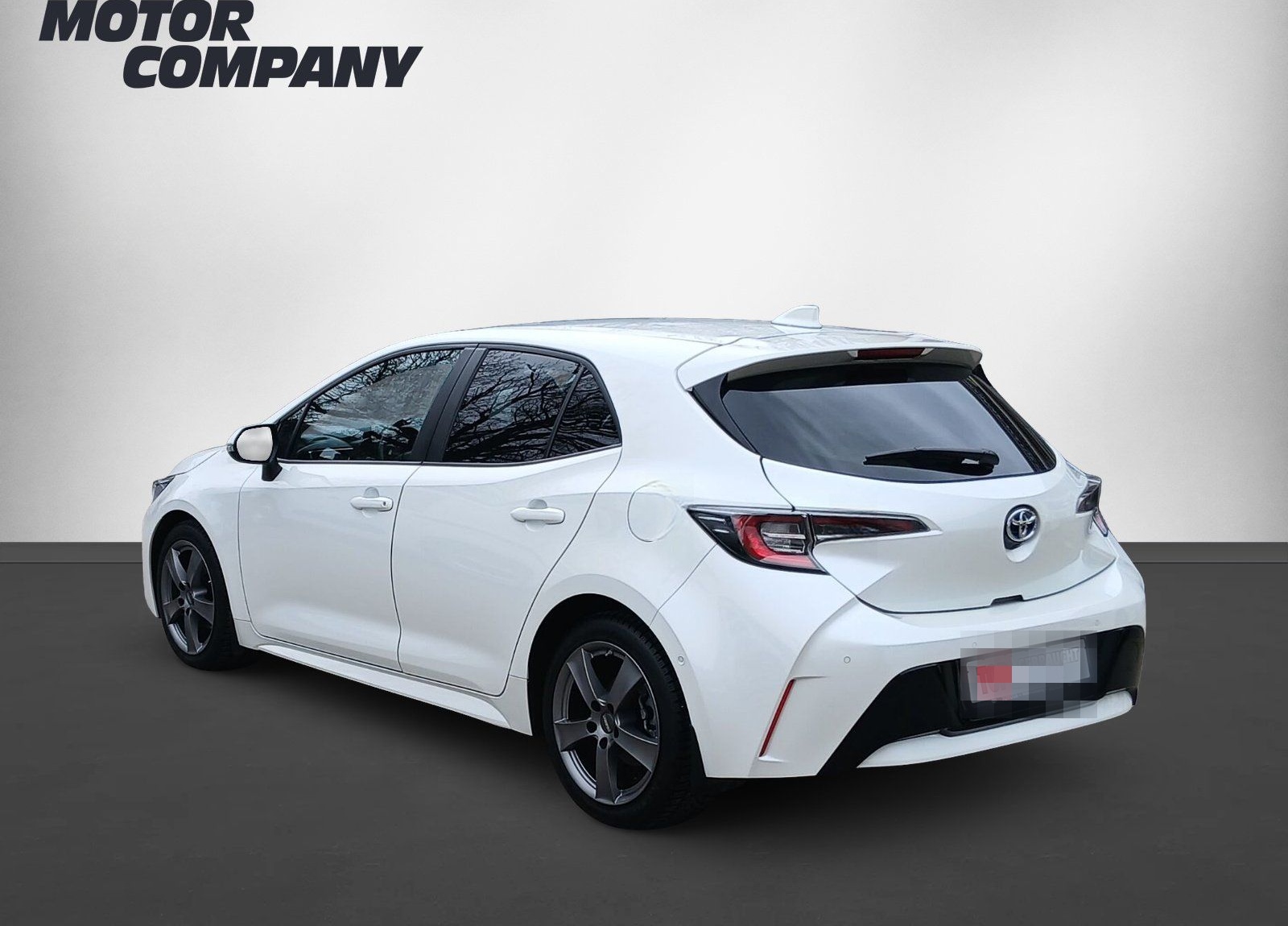 Toyota Corolla Hybrid Club foto 2