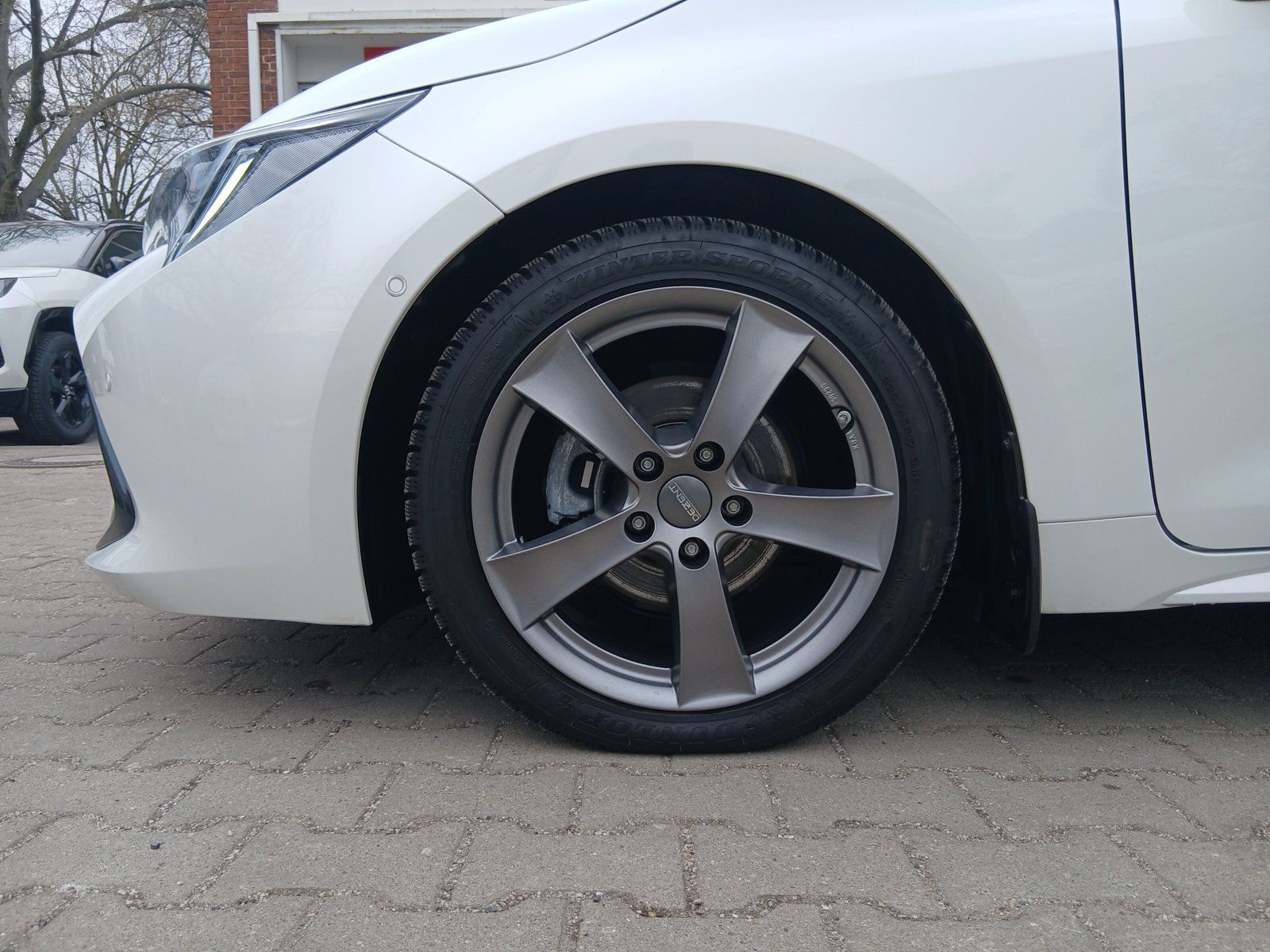 Toyota Corolla  Hybrid Club foto 13