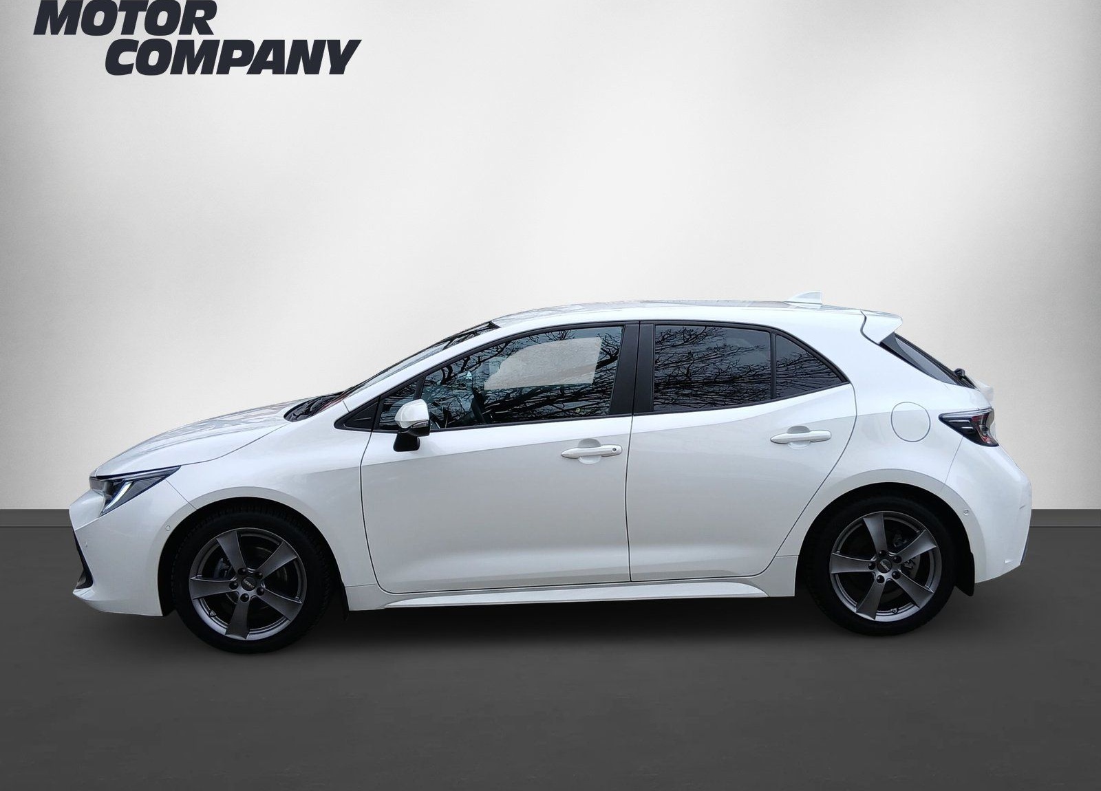 Toyota Corolla  Hybrid Club foto 3