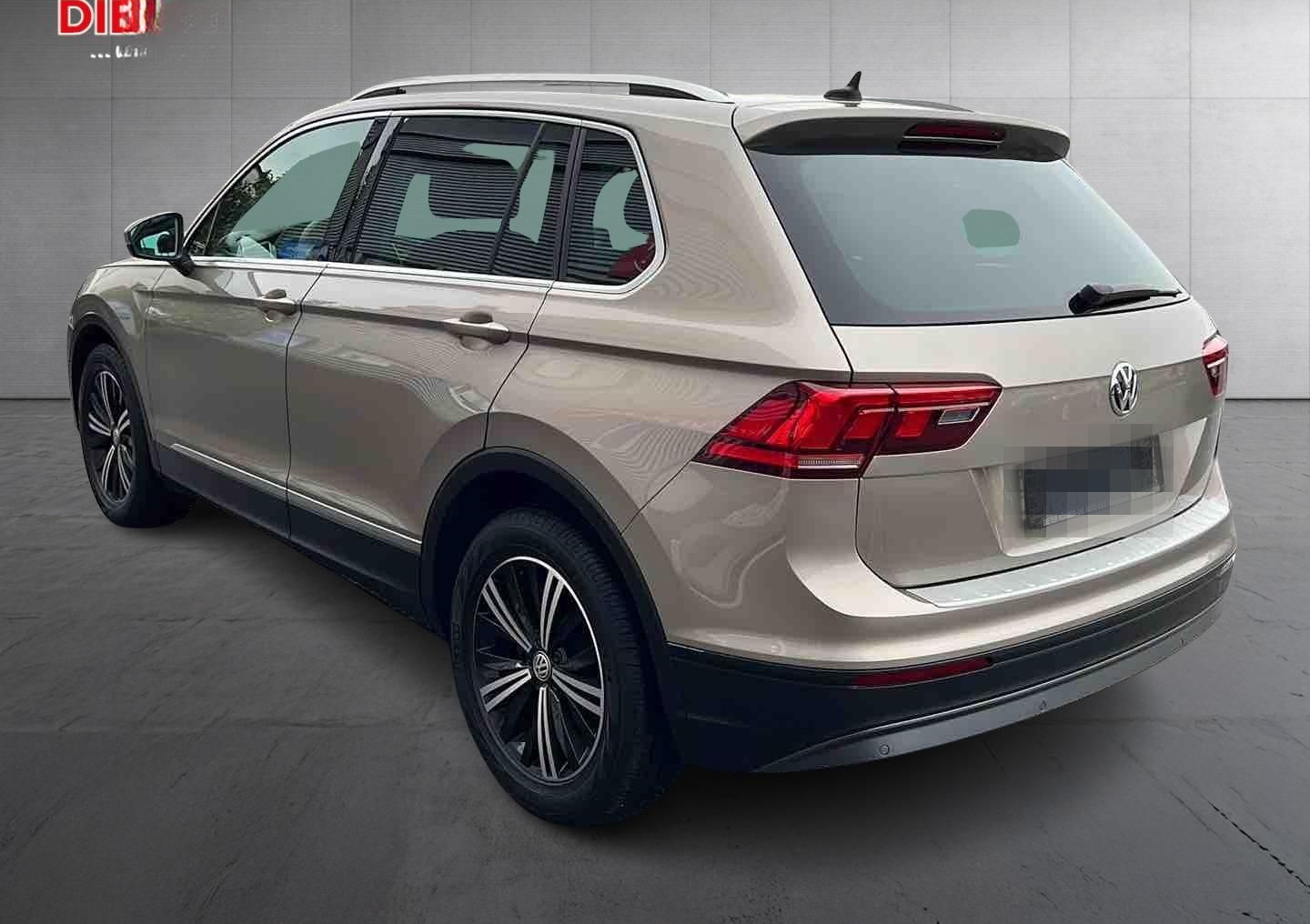 Volkswagen Tiguan 2.0 TDI DSG Comfortline *LED, App, ACC* foto 5